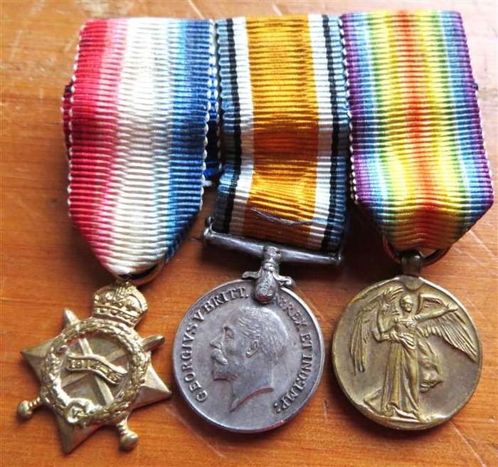 WW1 Medals Group of 3 Miniatures on Bar