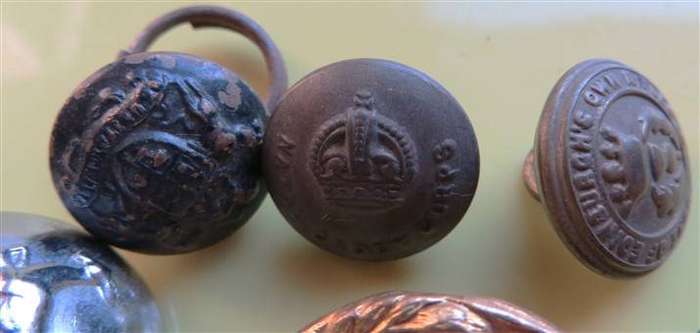 Military Buttons + Badge Lot