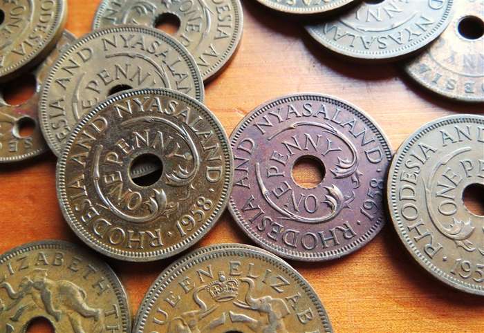 19 x Rhodesia Penny 1d Coin Lot #4 - 1 Bid