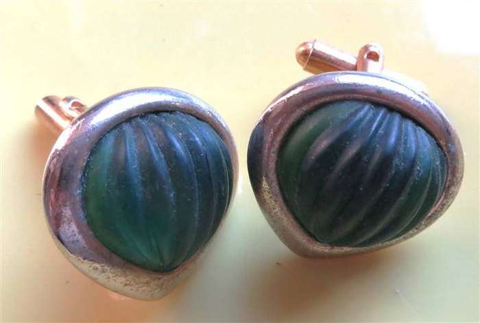 Cufflinks