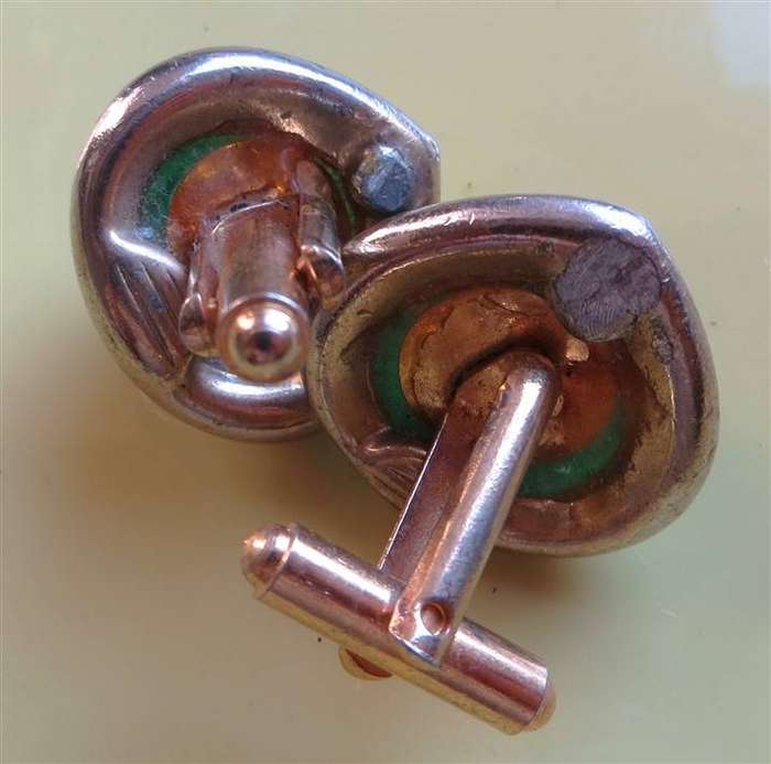 Cufflinks