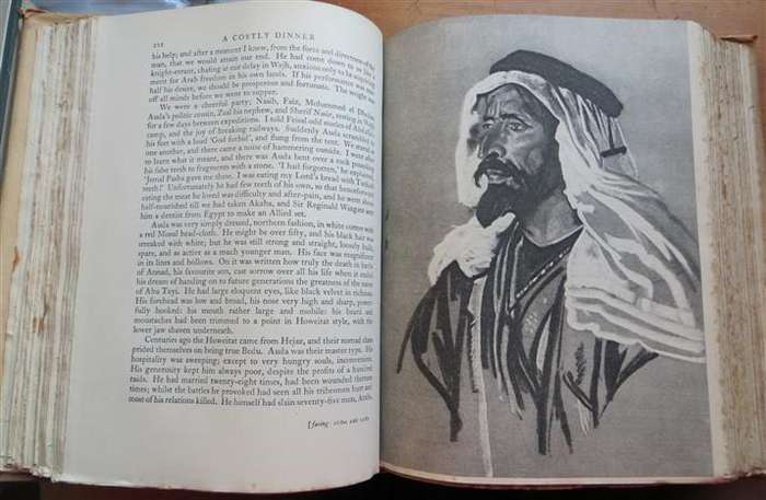 Seven Pillars of Wisdom - T.E Lawrence (1937) - Large Hardcover - Narrative of the Arab Revolt