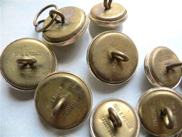 14 x Royal Rhodesia Buttons - Tool & Mould Salisbury