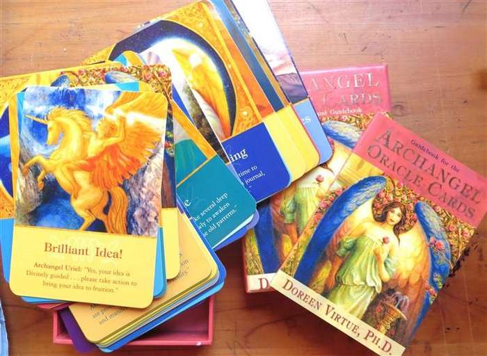 ArchAngel - Oracle Cards + Book /Guide + Box - Doreen Virtue