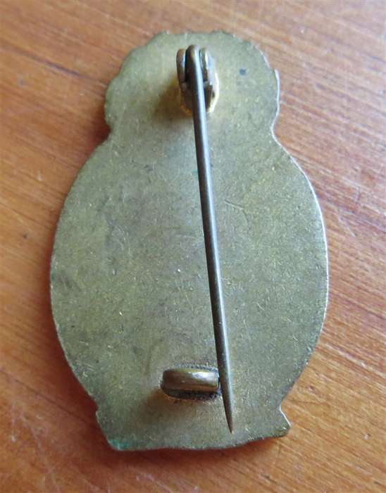 Girl Guides Enamelled Badge with Makers Mark