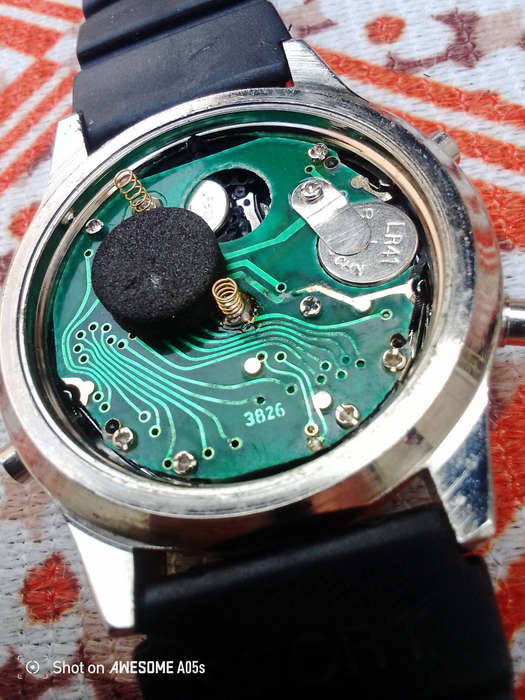 Time quartz with alarm chronograph
