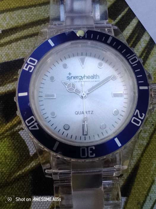 Synergy health quartz watch
