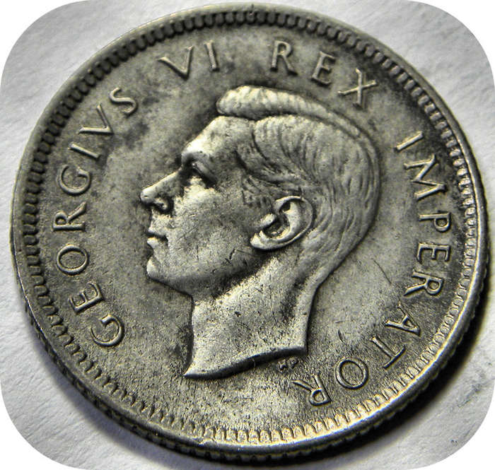 Top Grade SA Union:  1938 Sixpence in EF below R400!