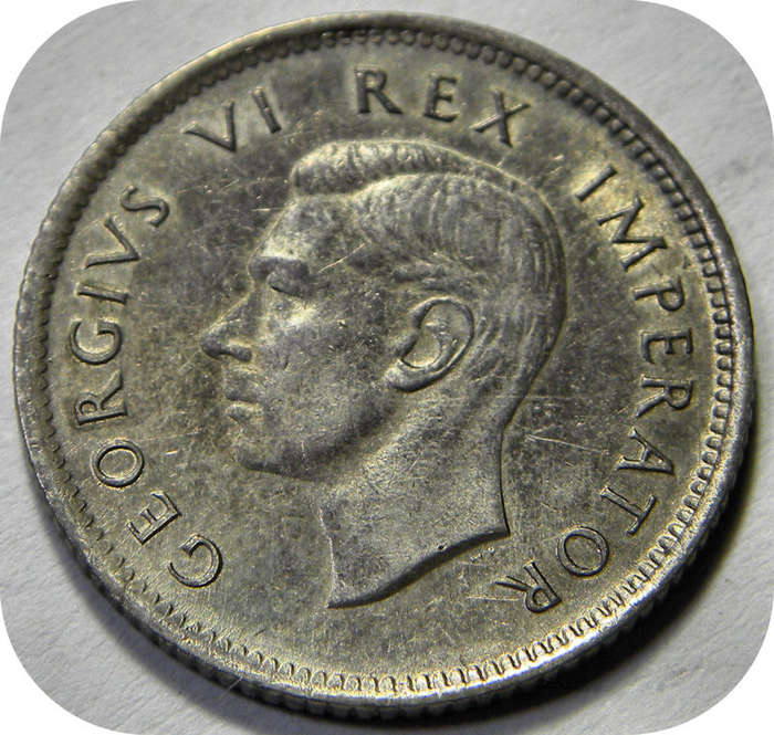 Top Grade SA Union:  Lustrous 1942 Sixpence 6d in A/UNC!