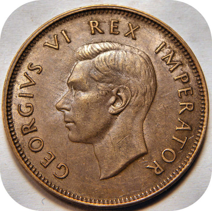 R1 closing down sale: 1945 Half Pennie 1/2d