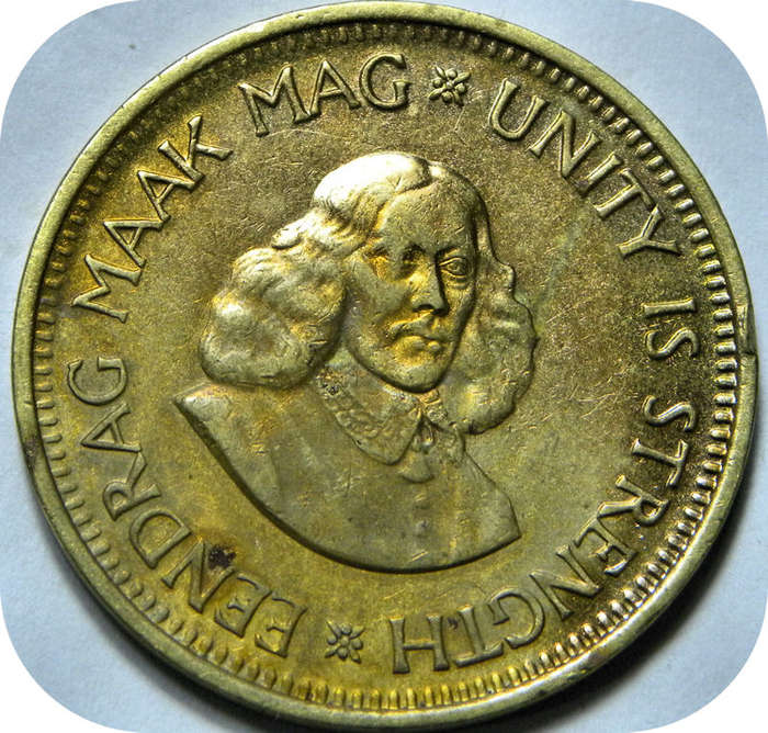 R1 closing down sale: 1963 van Riebeeck 1/2c