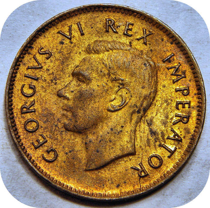 Top Grade SA Union:  Incredibly Yellow 1943 Farthing 1/4d in UNC!
