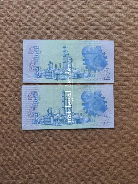UNC 1990 C Stals AA 1st Issue  Afr/Eng Two Rand Banknote (AA768/9)