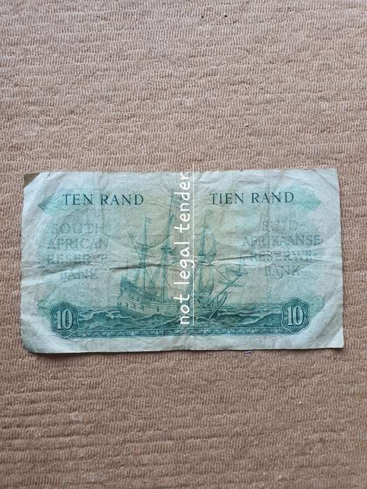 1962 G Rissik 1st Issue Afr/Eng Ten Rand Banknotes. (C34)