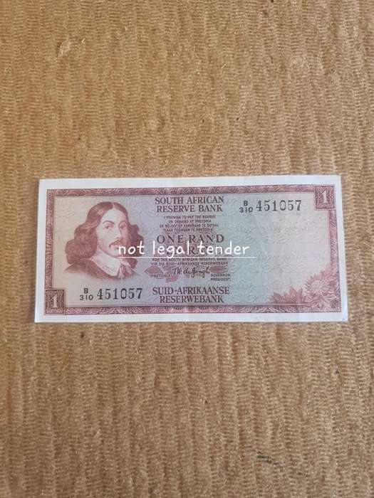 1973 TW de Jongh 2nd issue Eng/Afr One Rand Banknote. (B310) High Grade