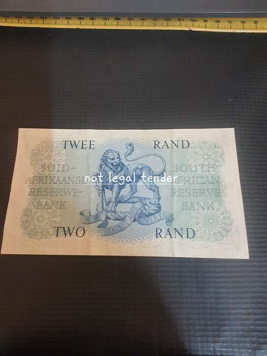 1962 G Rissik 1st issue Afr/Eng Two Rand Banknote. (B119)