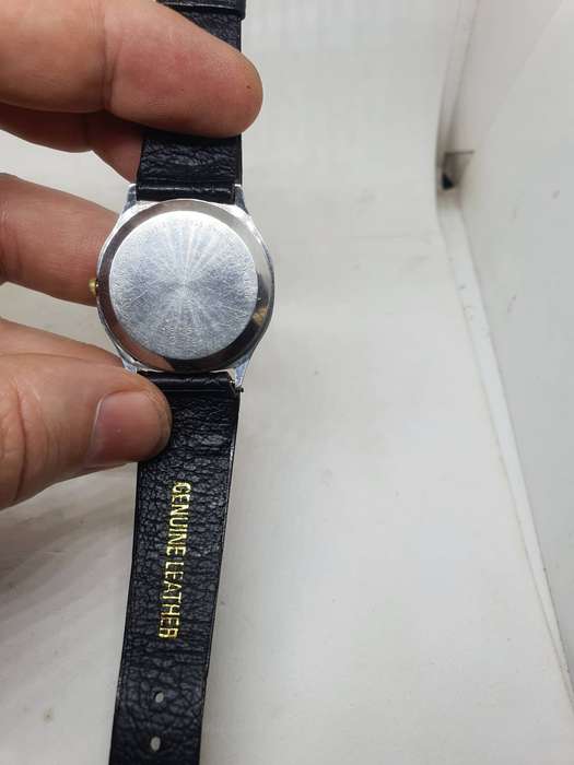 1980 Pulsar Y562  Men's wrist watch. Works
