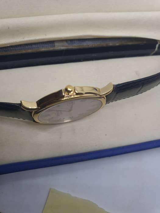 Raymond Weil Genève Date 18kt Gold Electroplated Men's wrist watch. Just Serviced in Box