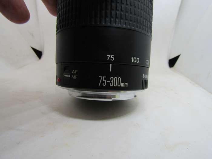 Canon EOS 500N 35mm Film Camera Ultrasonic 75-300mm Zoom Lens. Immaculate. Work