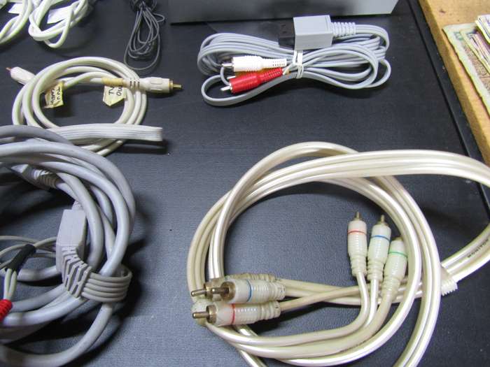 Wii Nintendo Game Console with Fit Game and Balance board. All Working All incl.
