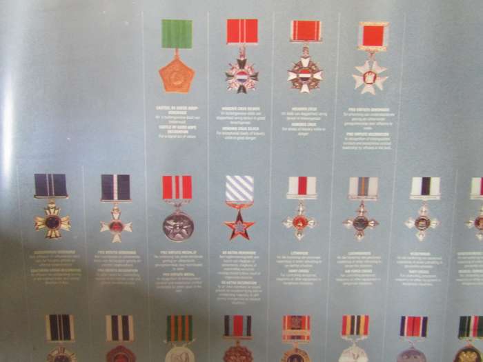 Numbered Decoration and Medals of the South African Defense Force (nr10) See discription
