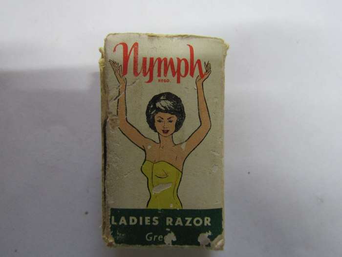 Nymph Ladies razor with 6 new Blades