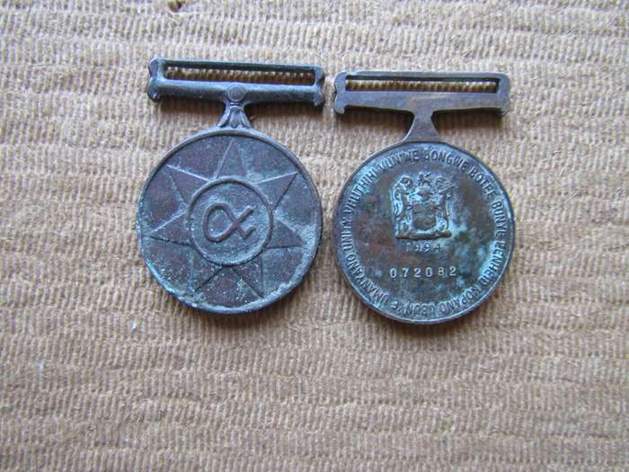 2 SADF Unitas Medal  Buy per medal