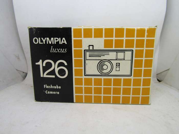 Olympia Luxus 126 Flashcube Camera in Original Box