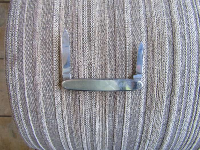 Richards of Sheffield Pocket Knive.  Blade 5 cm.