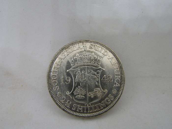 1942 South African Half Crown. Mintage 3 179 555 Higher Grade