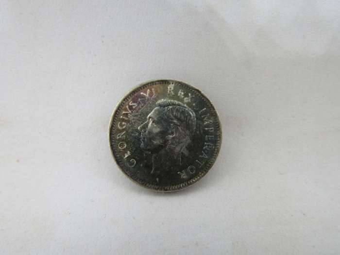1942 South African Sixpence. Mintage 4 935 792 Higher Grade