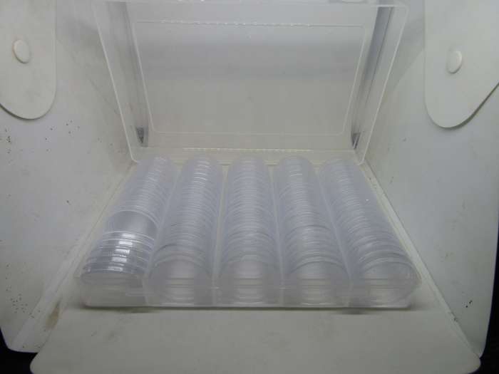 Various 32mm Capsules in Box for you're coins