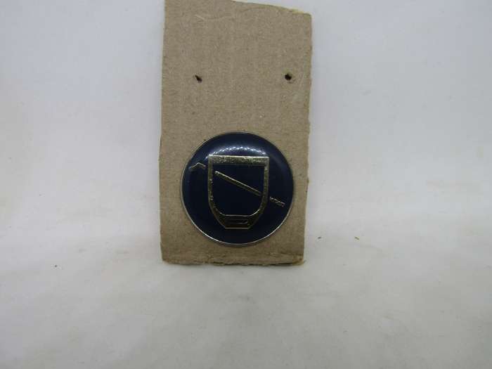 SADF Equestrian Centre red horse riders proficiency badge. Class 2 Variety (Dinnes 918). Pins intact