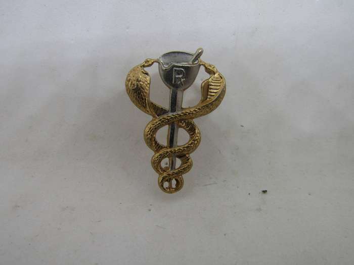 SADF SA Medical Services Health Pharmacist Breast Badge Full Size