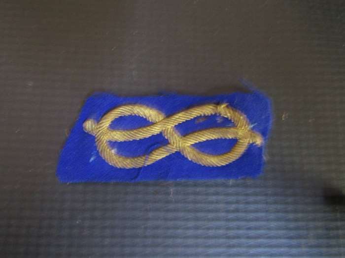 Suspected SADF Navy Rank. I don't have a clue, just guessing here.