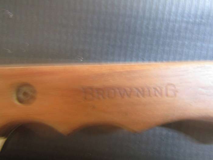 Browning Hunting Knife with Sheath. Blade  11cm