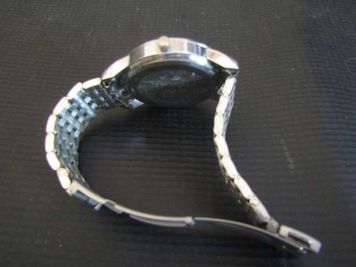 Justine Crystal Untested. Take as Spares or Restoration. Its crap I know