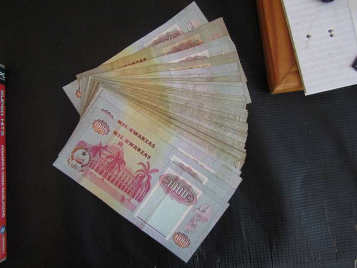 1991 Angola 1000 Kwanzas 41 Available. Buy per note.
