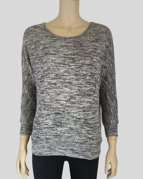 Grey long sleeve top from One Love. Can fit size 12/14