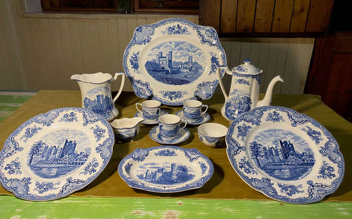 Johnson Bros Old Britain Castles 15 Piece set