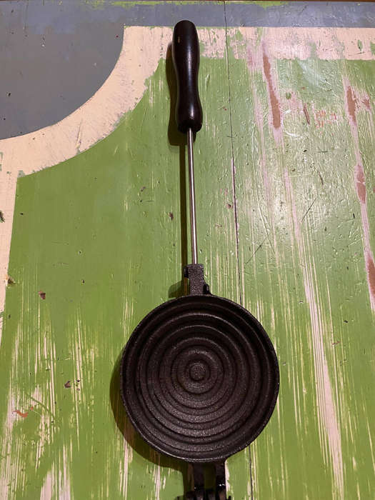 Vintage Cast Iron Jaffle Maker