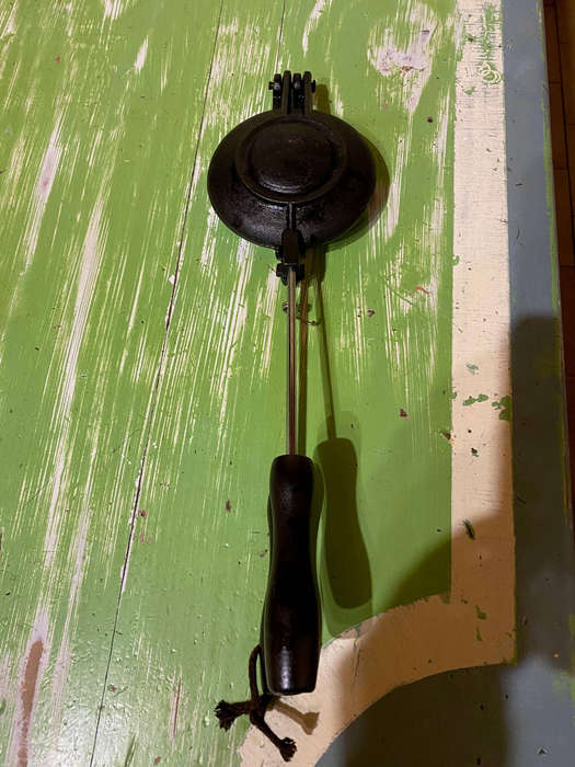Vintage Cast Iron Jaffle Maker