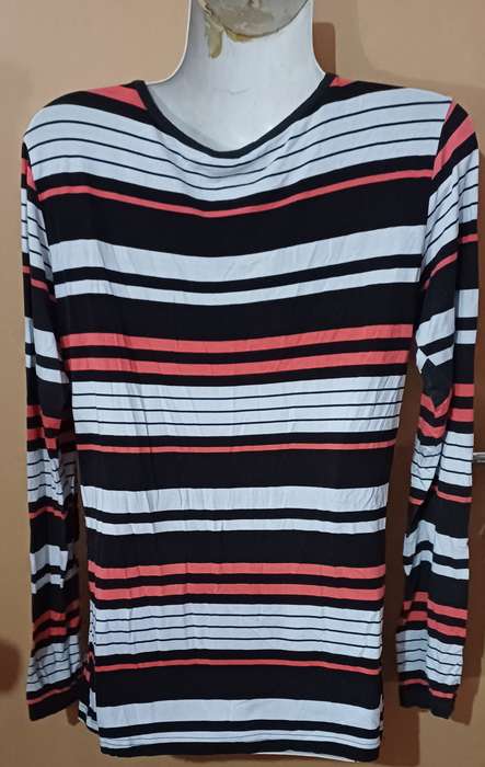 Ladies - Multicolored Top - Make - no make - Size - no size