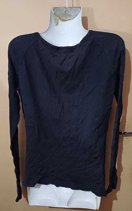 Ladies - Black Top - Make - L.T.D - Size - no size
