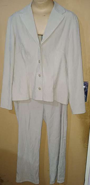 Ladies - 2 Pc Outfit - Make - La Vie- Size - 14