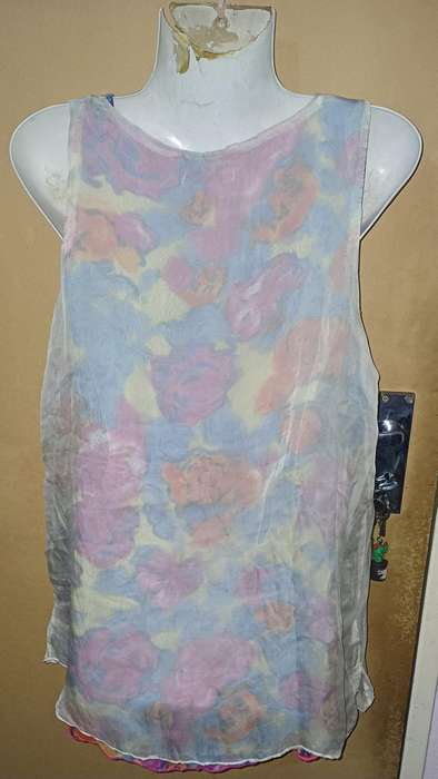Ladies - Multicolored Top - Make - no make - Size - no size