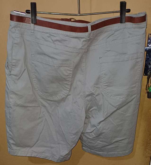 Ladies - Shorts - Make - Real Woman - Size - 18