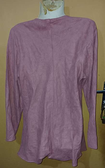 Ladies - Top - Make - no make - Size - no size