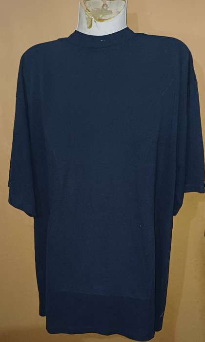 Ladies - Top - Make - no make - Size - no size