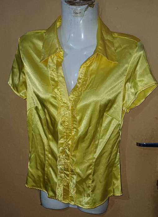 Ladies - Yellow Blouse - Make - Massioni - Size - 8/32